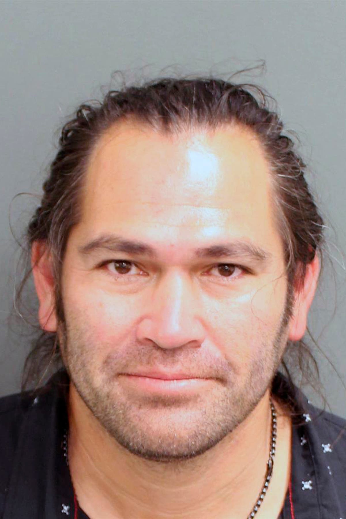 Former baseball player Johnny Damon faces resisting charge