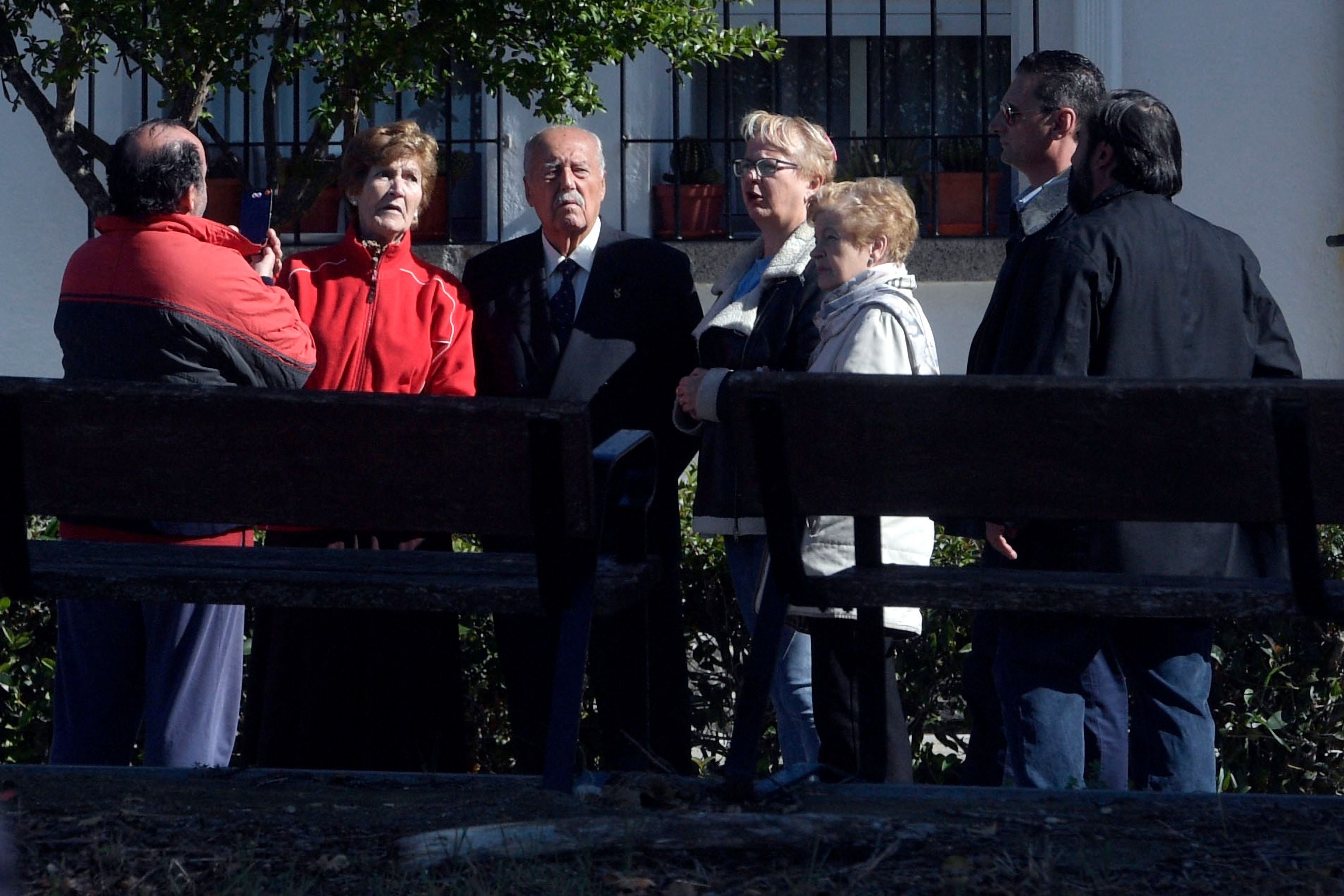 Antonio Tejero (centre) at the cemetery of Mingorrubio in Madrid, during the exhumation of Spanish dictator Franco’s remains form the Valle de los Caidos in October 2019