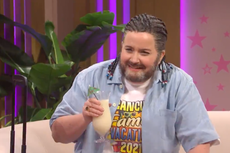 ‘Hot water... a thing that nobody in Texas has’: Ted Cruz relentlessly skewered by SNL over Cancun trip