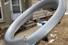 Boeing 777: UK bans jets with specific engines over safety concerns