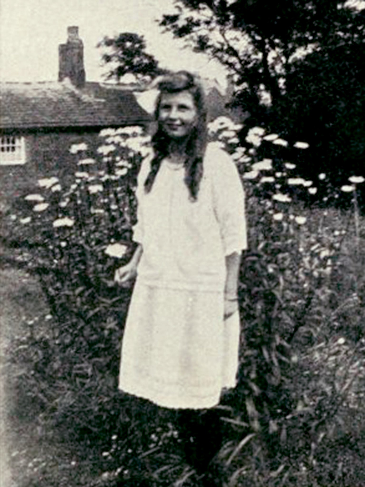 The true story of the Cottingley Fairies hoax | The Independent