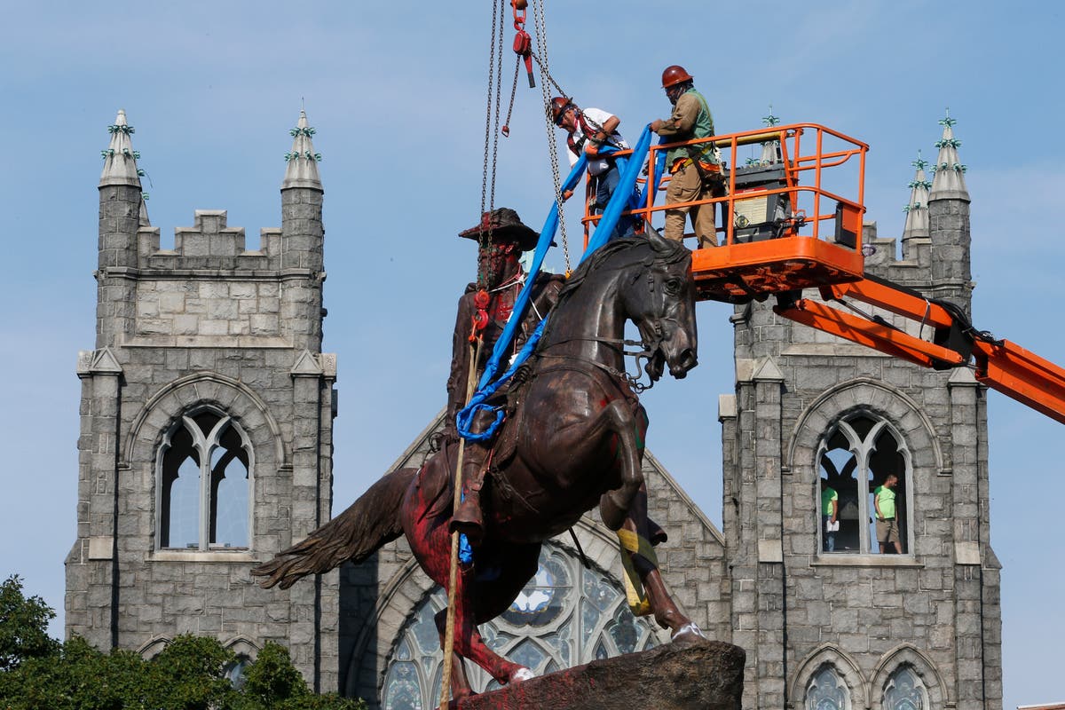 SPLC: 160 Confederate monuments taken down last year