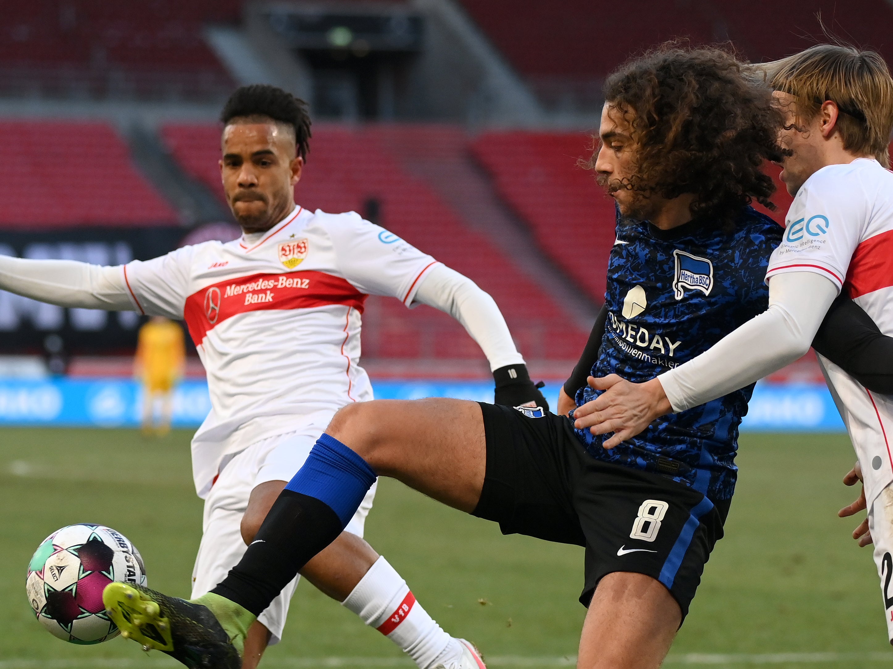 Matteo Guendouzi (centre) in action for Hertha