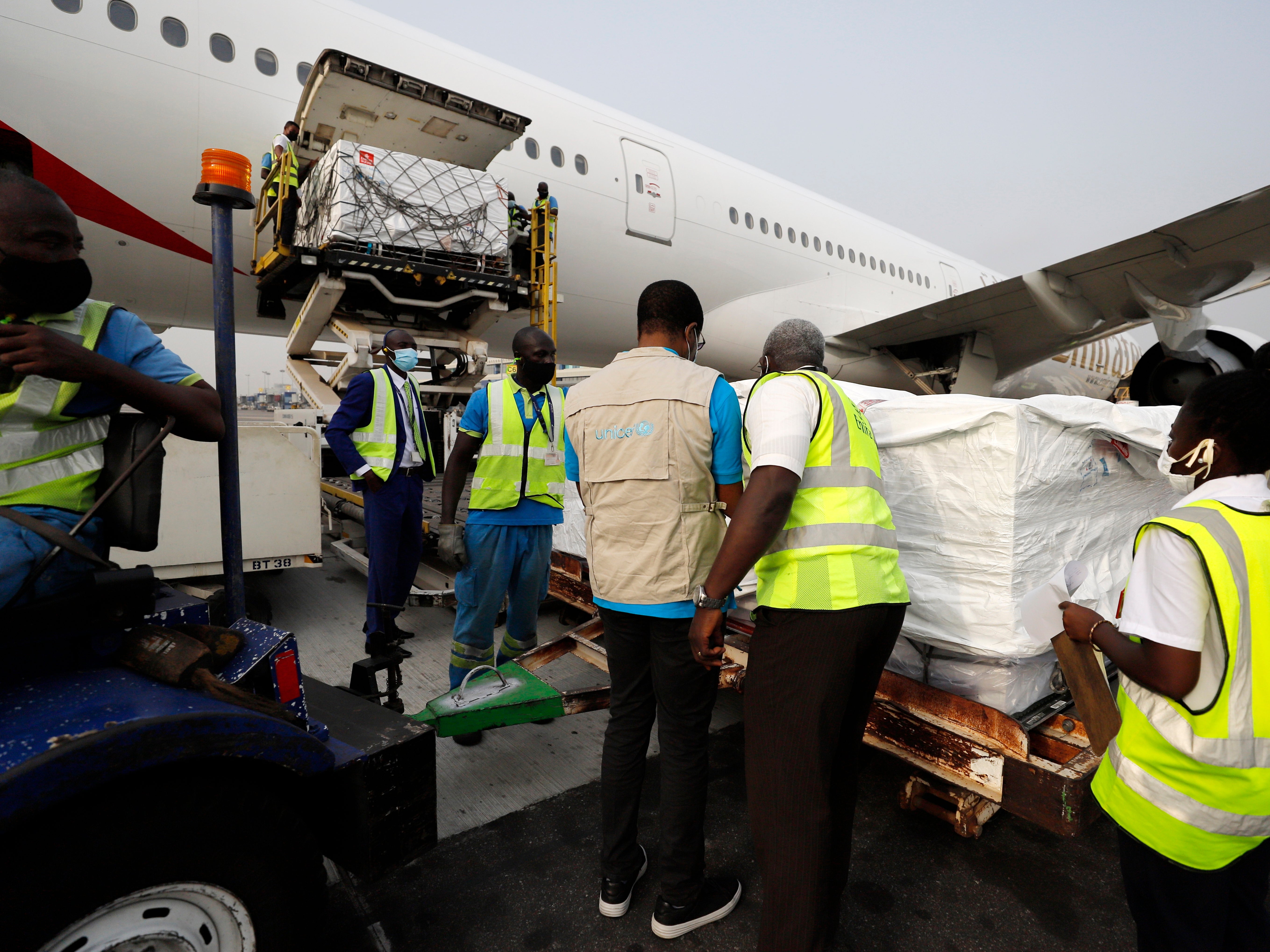 Covid vaccines distributed by Covax arrive at Kotoka International Airport, Accra