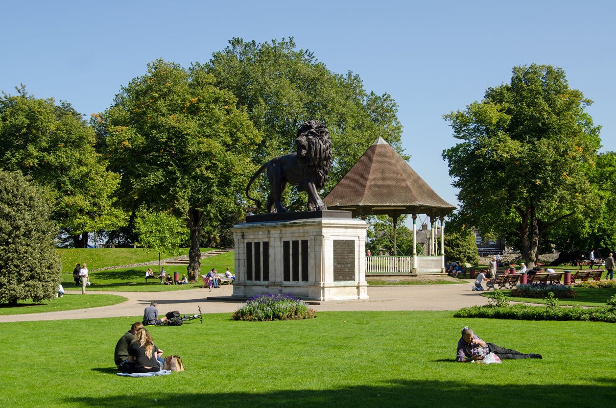 Take a tour of Forbury Gardens