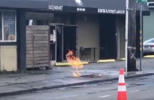 <p>Los residentes de la cuadra 2700 de la calle East Cherry de Seattle fueron evacuados.</p>