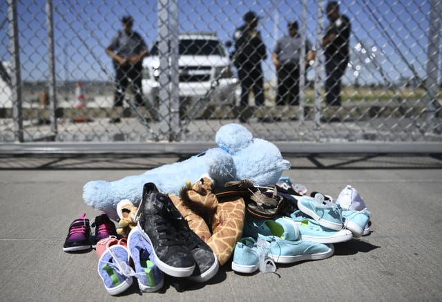 <p>Lawyers locate parents of 100 more children separated at border in controversial Trump policy</p>