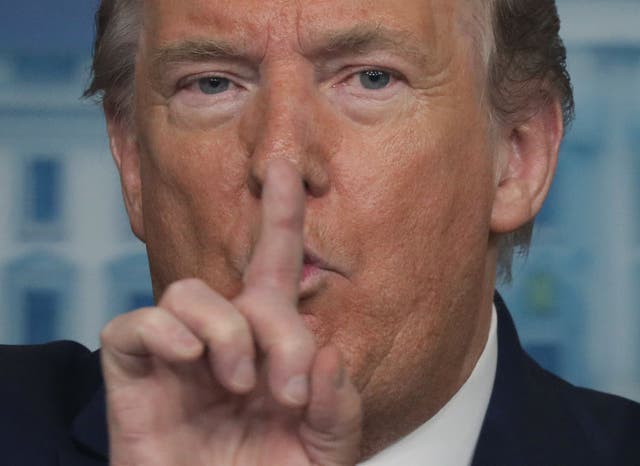 <p> ¿Por qué lo quiero en mi cuenta de Twitter? Precisamente porque Trump es peligroso y porque todavía importa</p>