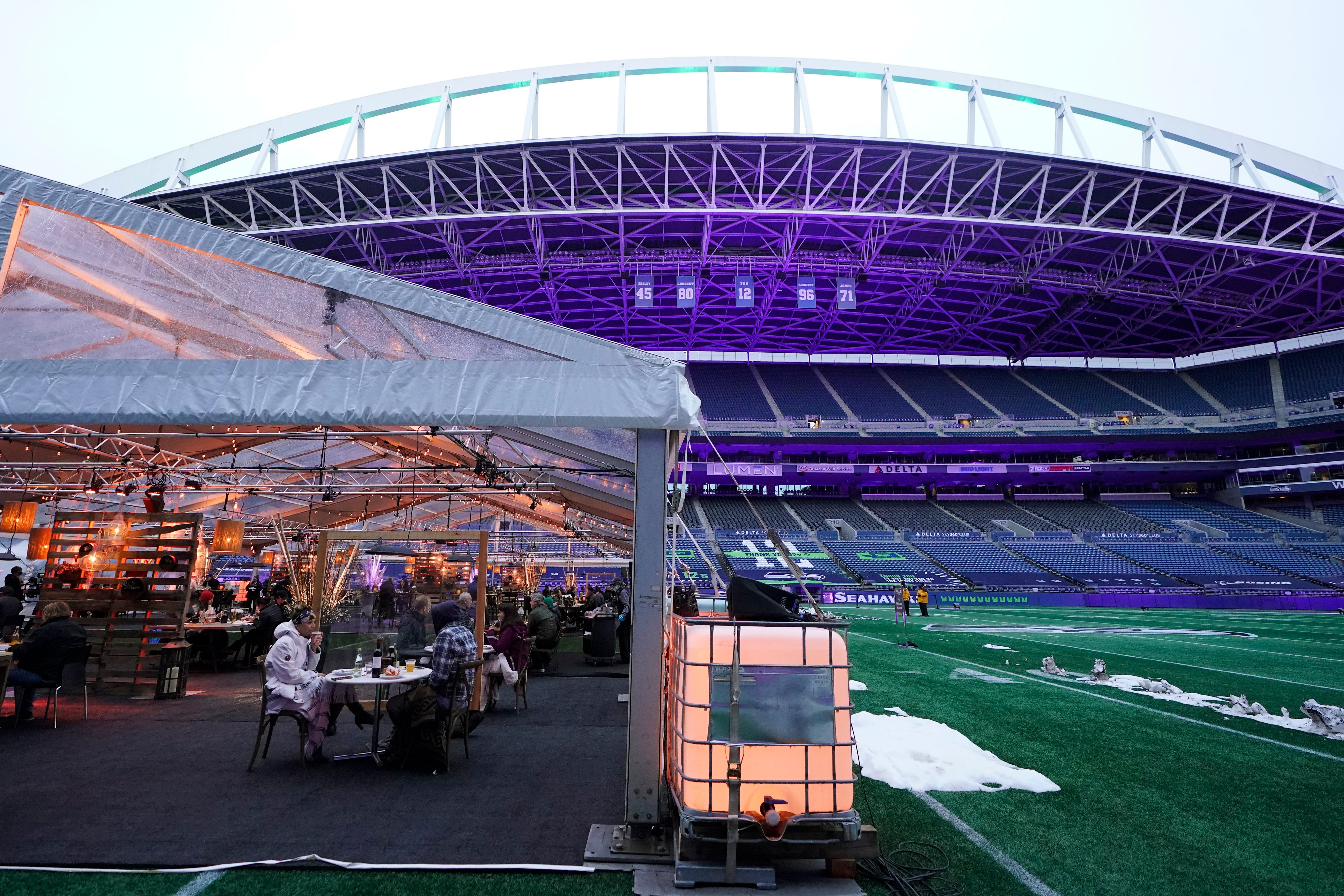 Stadium Outdoor Dining