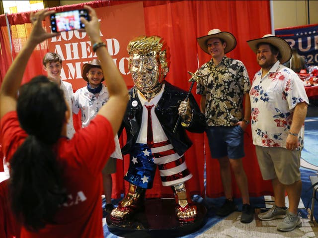 <p>La escultura de volvió muy popular tras haber sido presentada en el evento.</p>