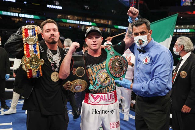 Saul Alvarez celebrates his victory in Miami