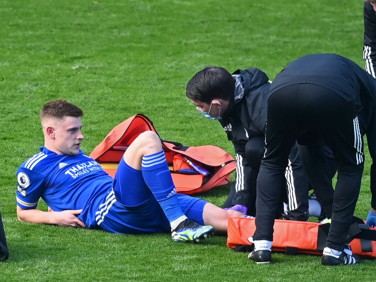 Harvey Barnes facing six weeks out with Leicester star requiring knee operation