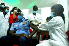 Ivory Coast begins its vaccination campaign with COVAX doses