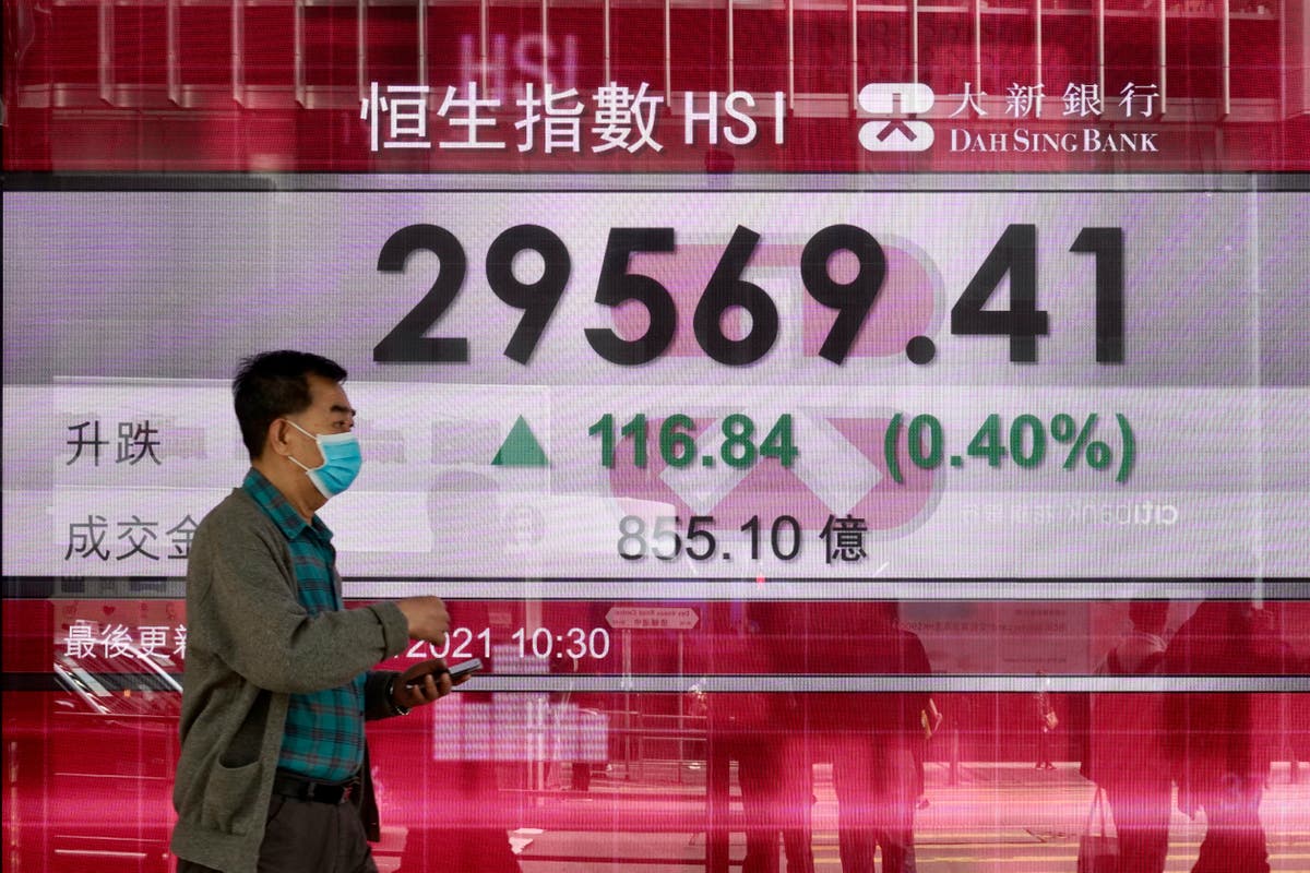 Asian stocks sink after Wall St rises 