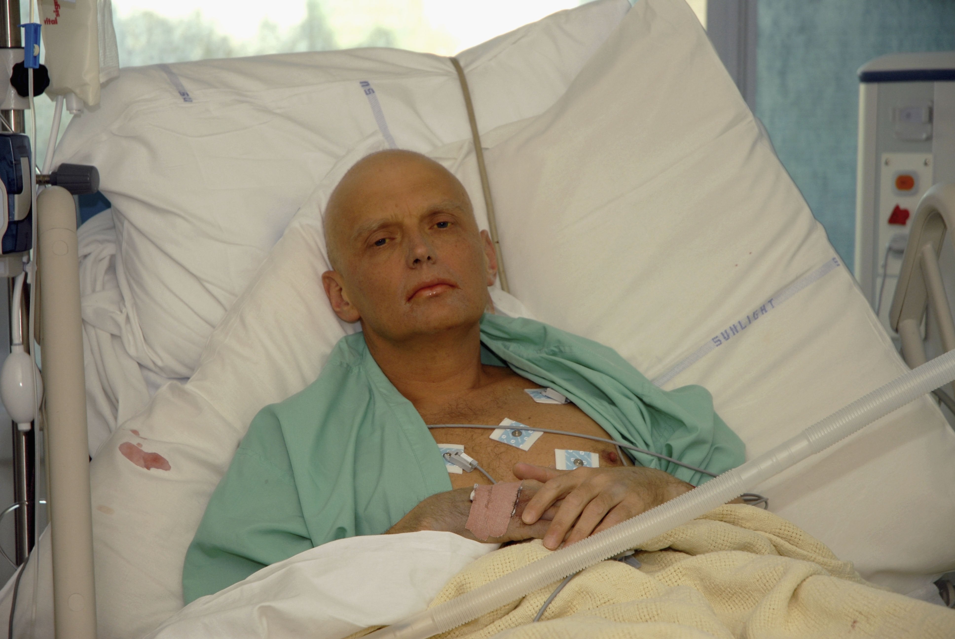 Alexander Litvinenko in hospital in London in November 2006