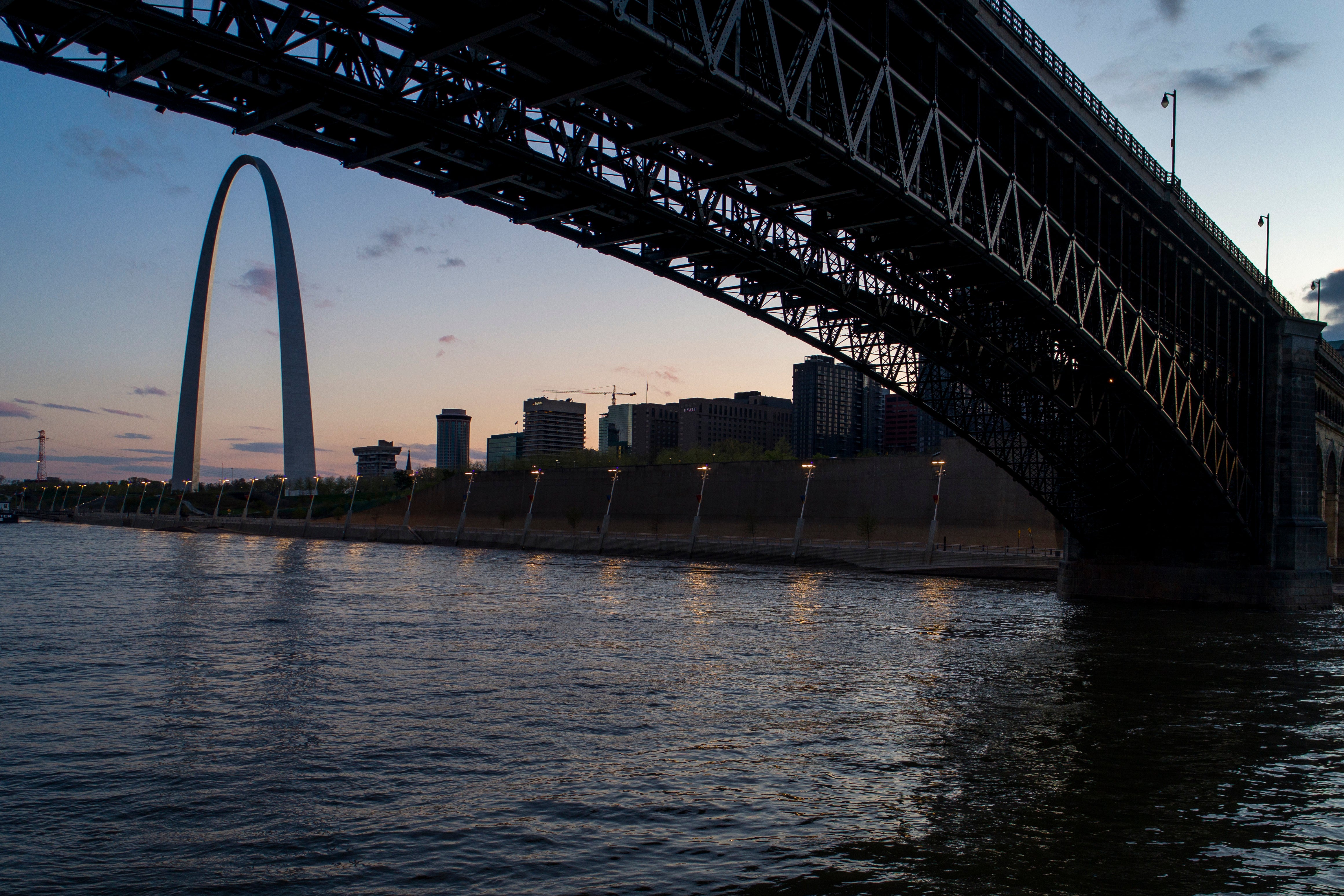 The Eads Bridge crosses the Mississippi River from Illinois to Missouri