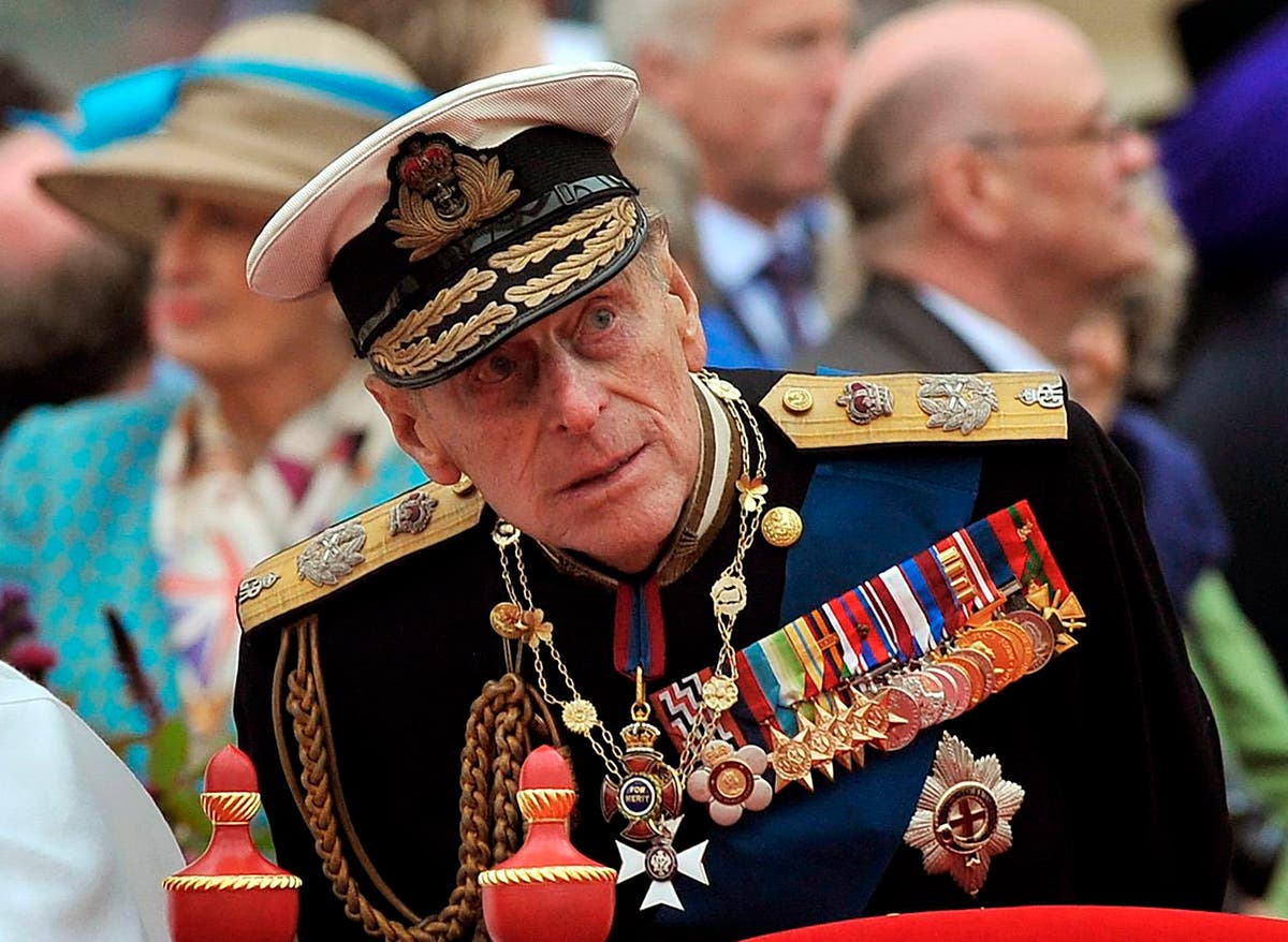 Palace: Prince Philip Had A Successful Heart Procedure Palace Elizabeth 