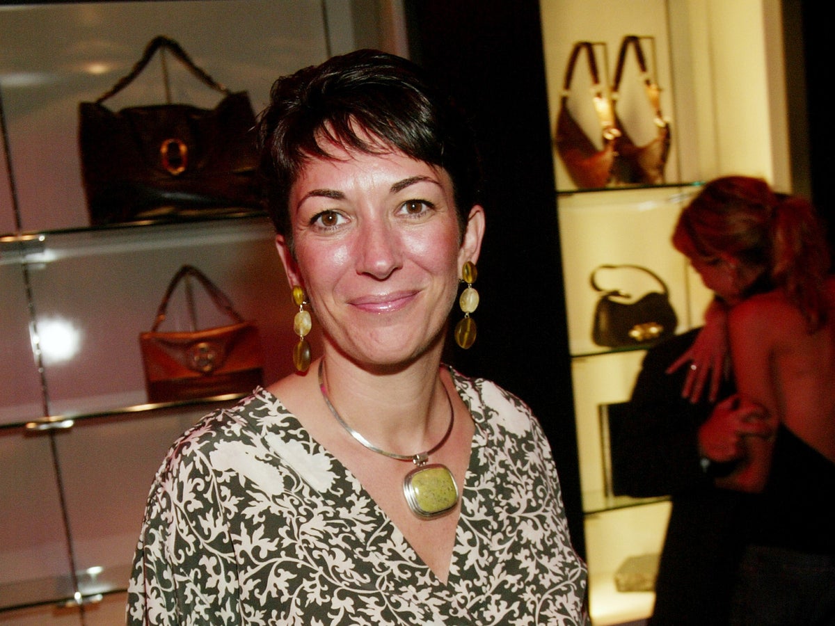 Ghislaine Maxwell Owes New York State 1 6m In Taxes The Independent