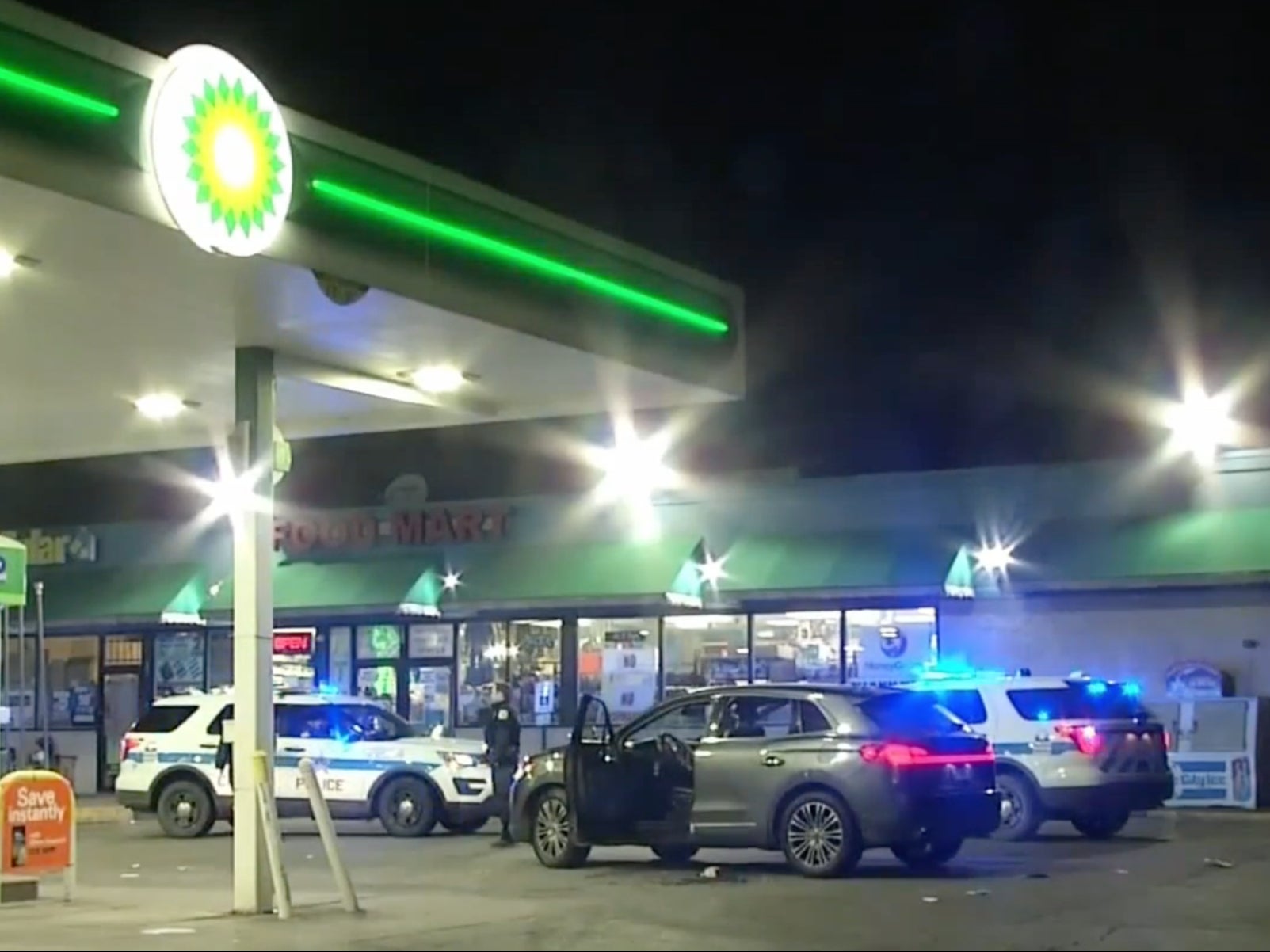 <p>The scene of the shooting in Chicago on Monday 1 March 2021</p>