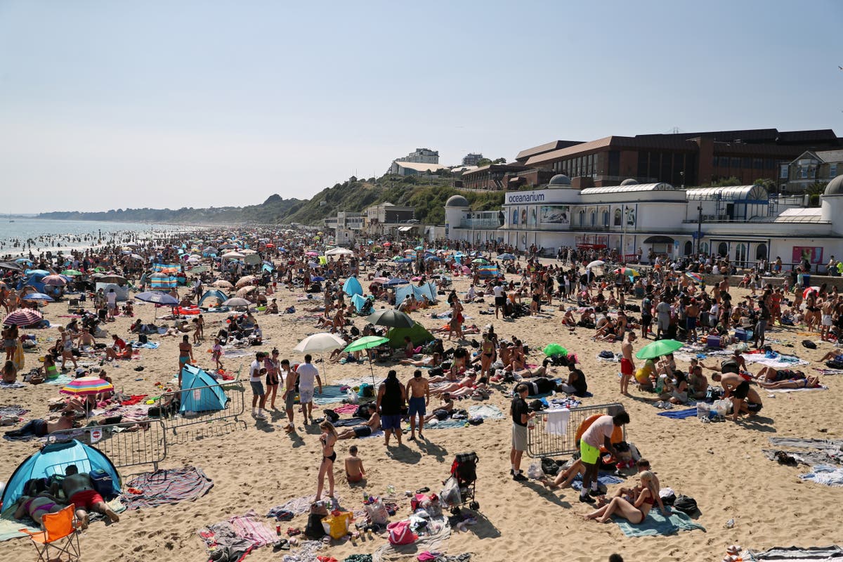 17 highs and lows of classic British seaside holidays