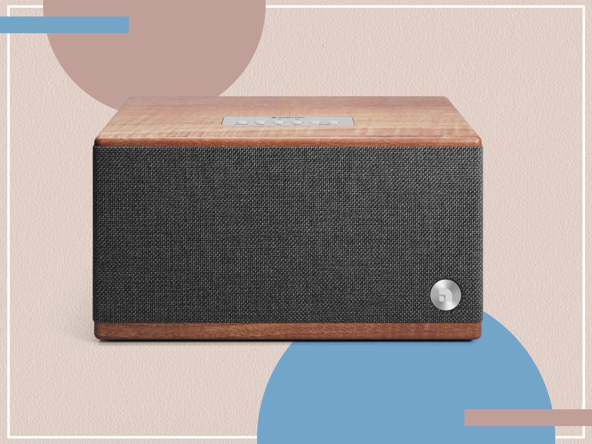 The high-tech audio set up does a great job for a compact speaker