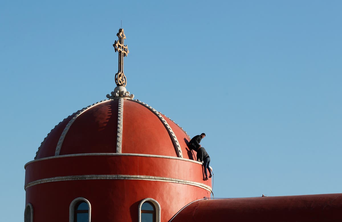 Pope to visit Iraq church damaged by IS militants 