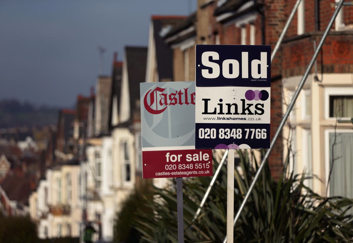 Potential house sellers paused in February amid uncertainty, surveyors report