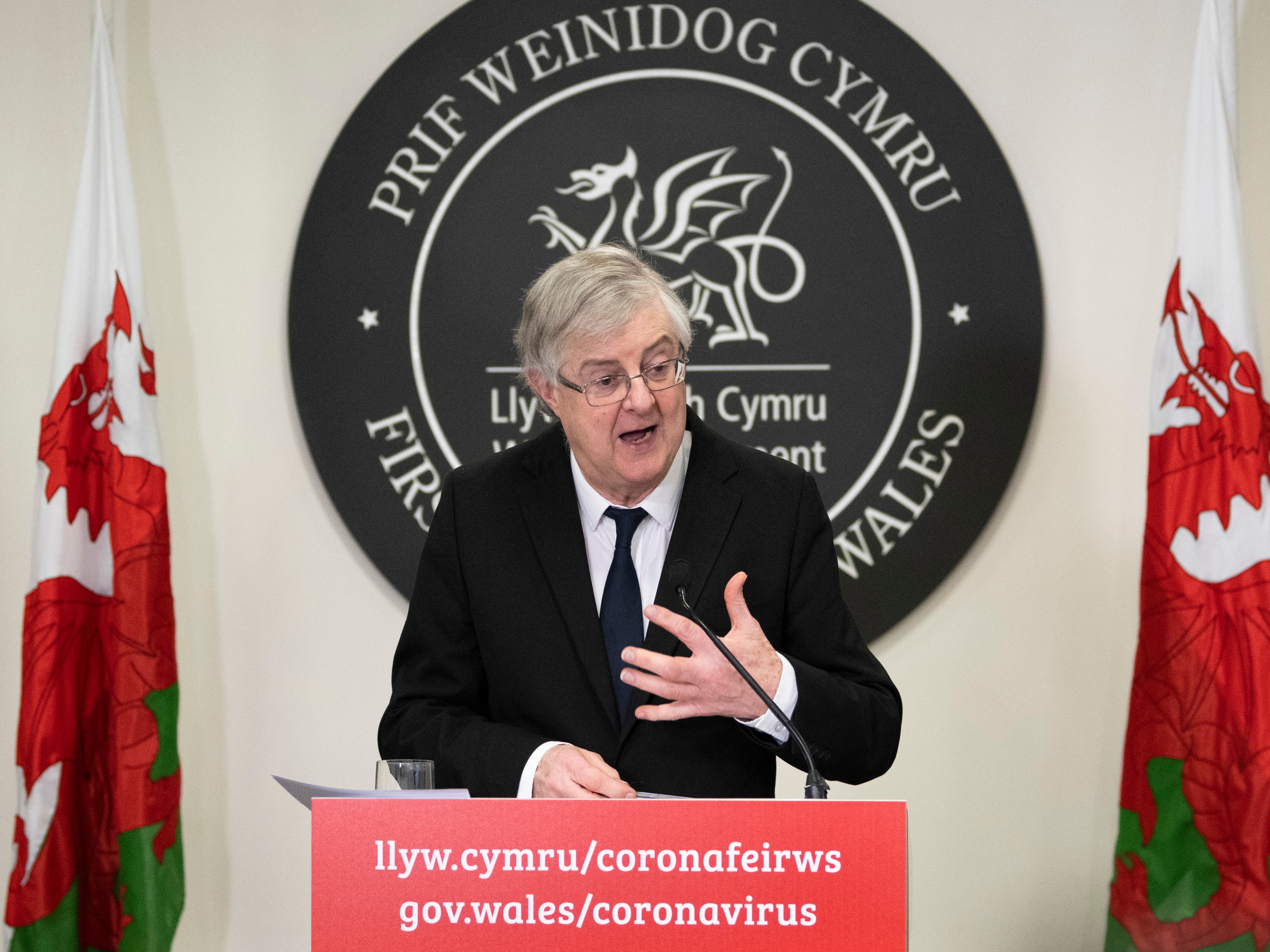 <p>First minister Mark Drakeford has said hairdressers could reopen in Wales as early as 15 March </p>