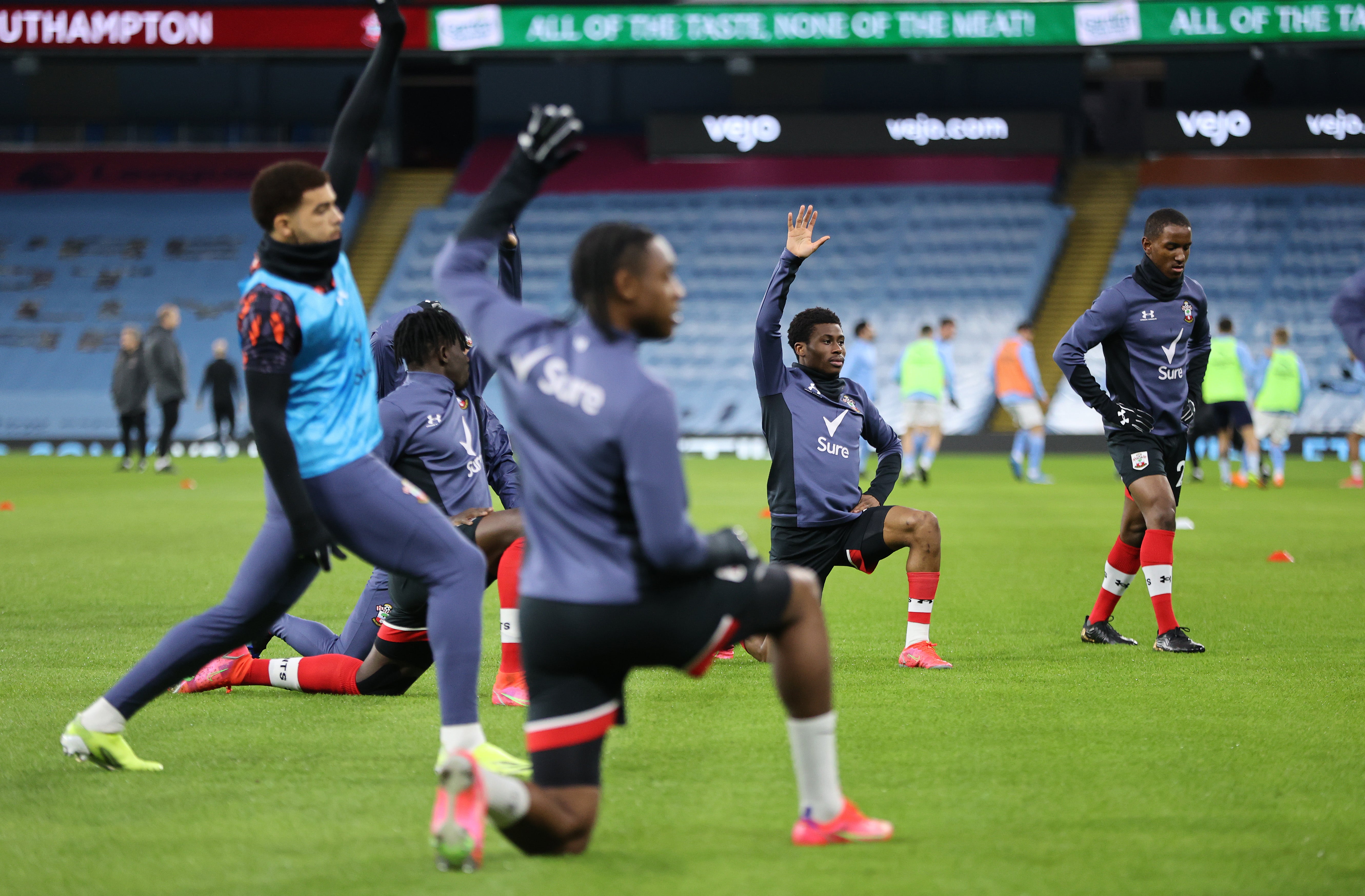 Southampton warm up before kick-off