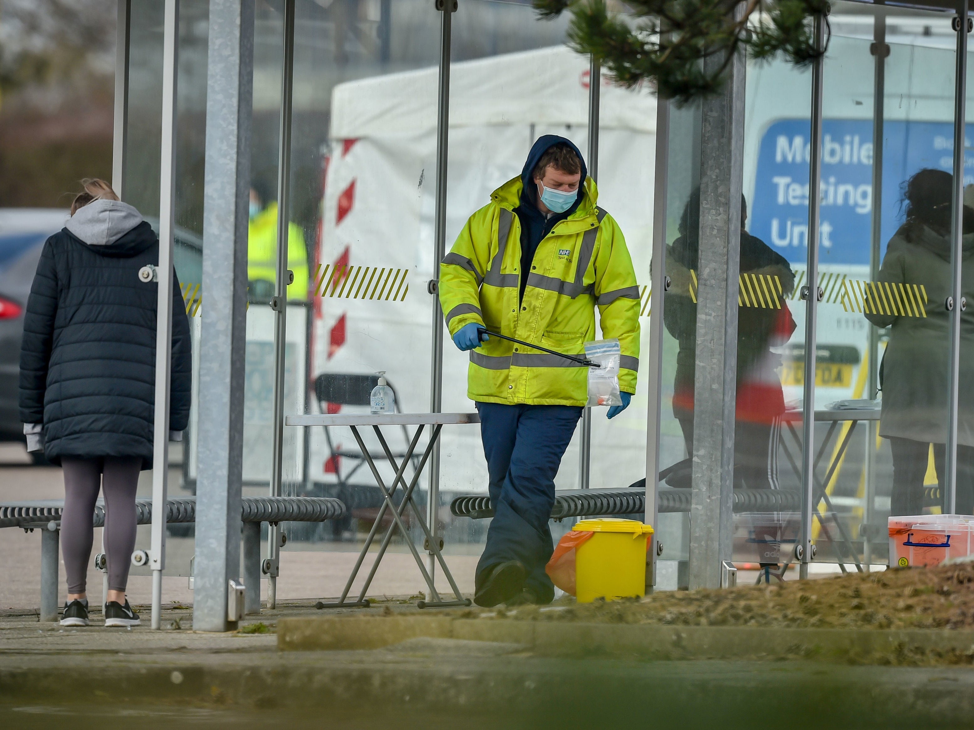 Coronavirus: Four new cases of Brazil Covid variant found in England