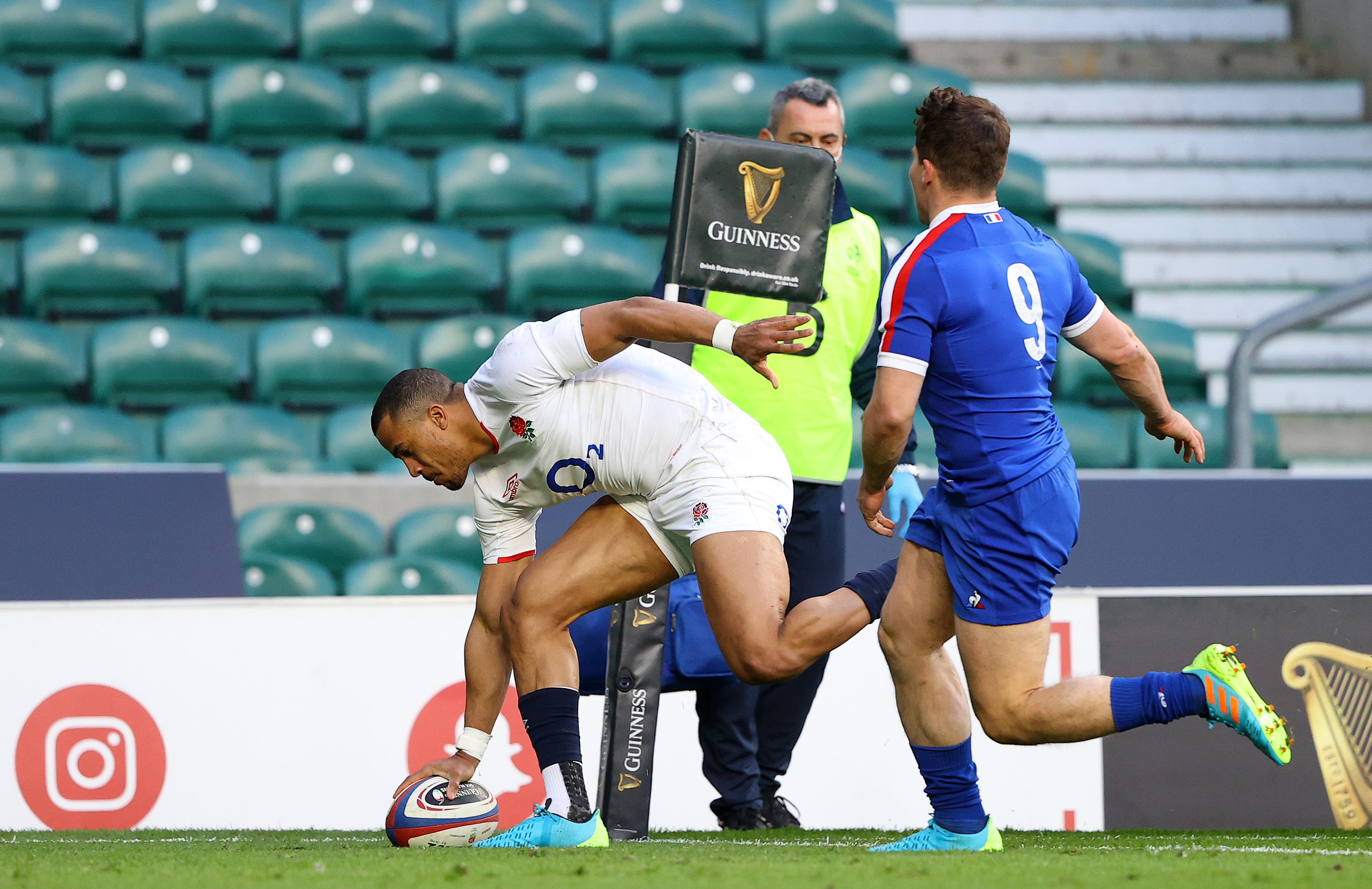 Anthony Watson scores England’s opening try
