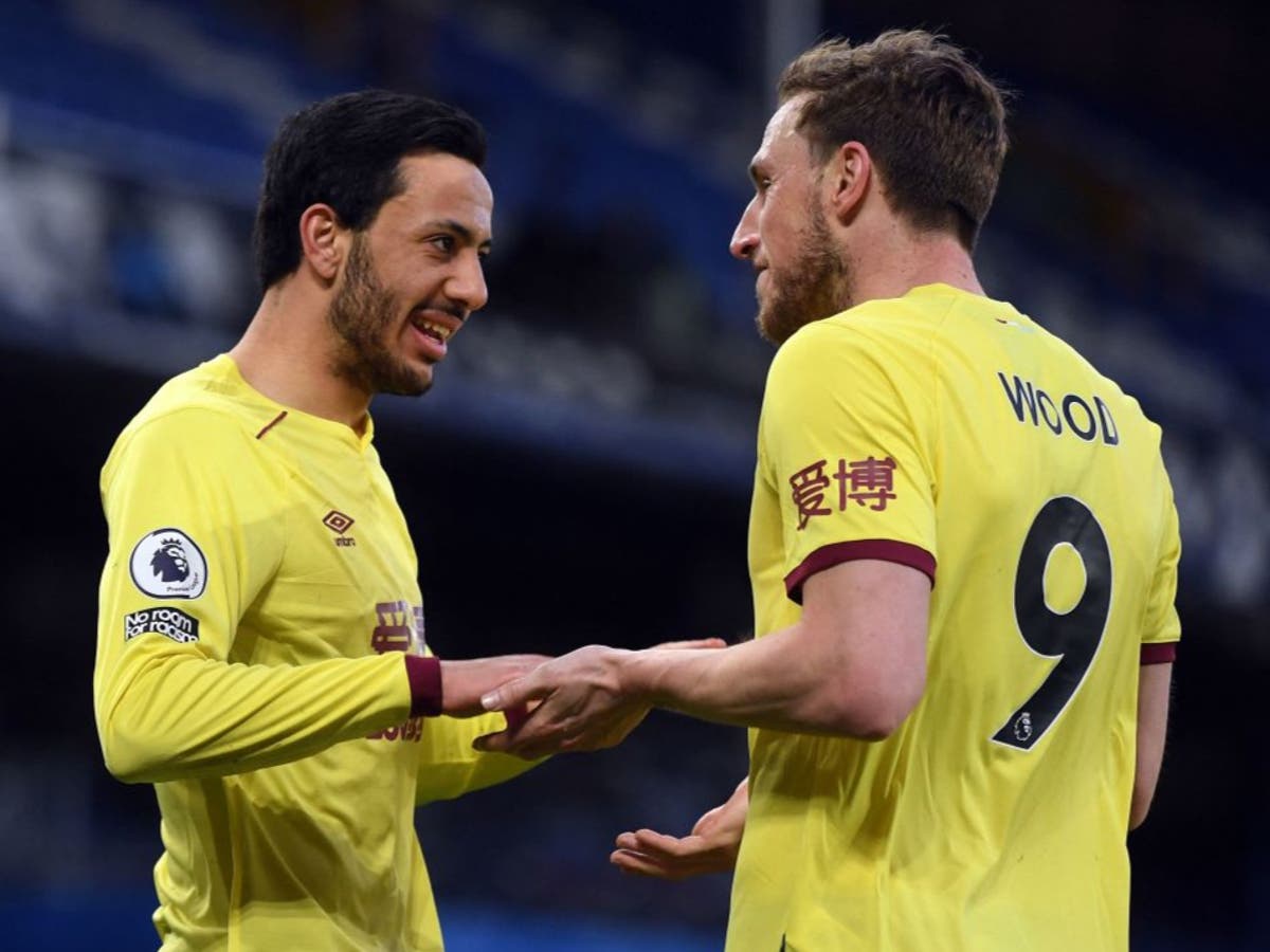 Dwight McNeil-inspired Burnley dent Everton&rsquo;s top-four hopes