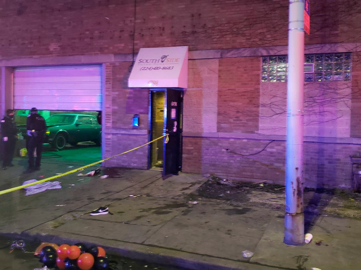 2 killed, 10 wounded at party on Chicago's South Side Chicago Seven