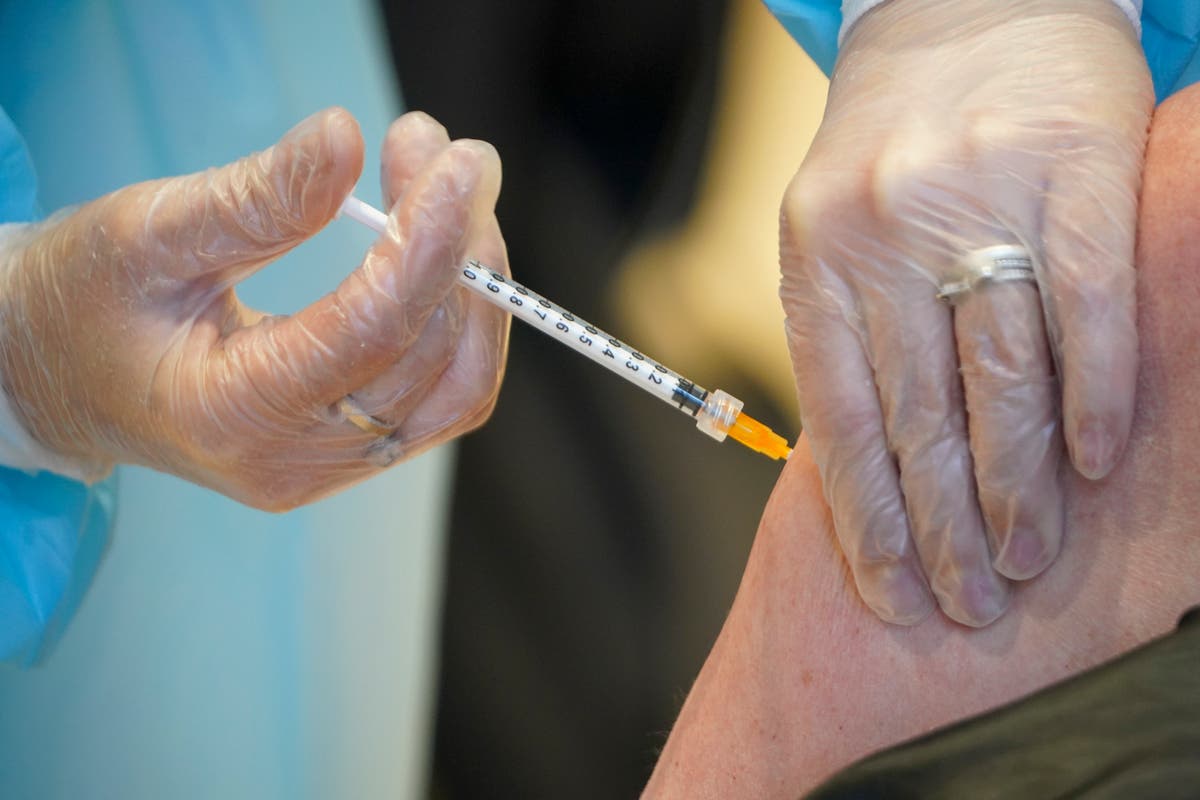 Boris Johnson &lsquo;happy&rsquo; to take either AstraZeneca or Pfizer vaccine when his turn comes