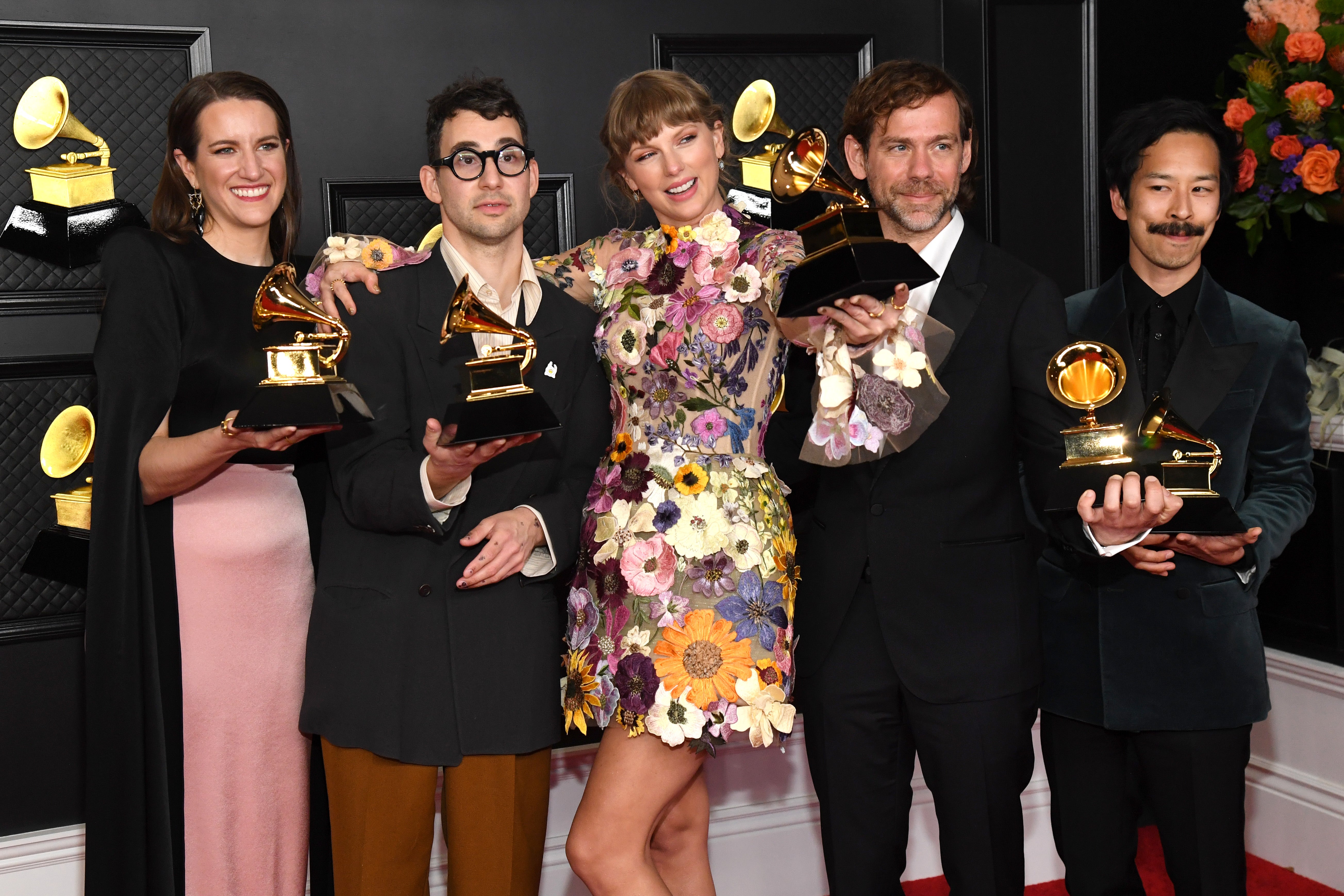 Laura Sisk, Jack Antonoff, Taylor Swift, Aaron Dessner and Jonathan Low, winners of the Album of the Year award for Folklore