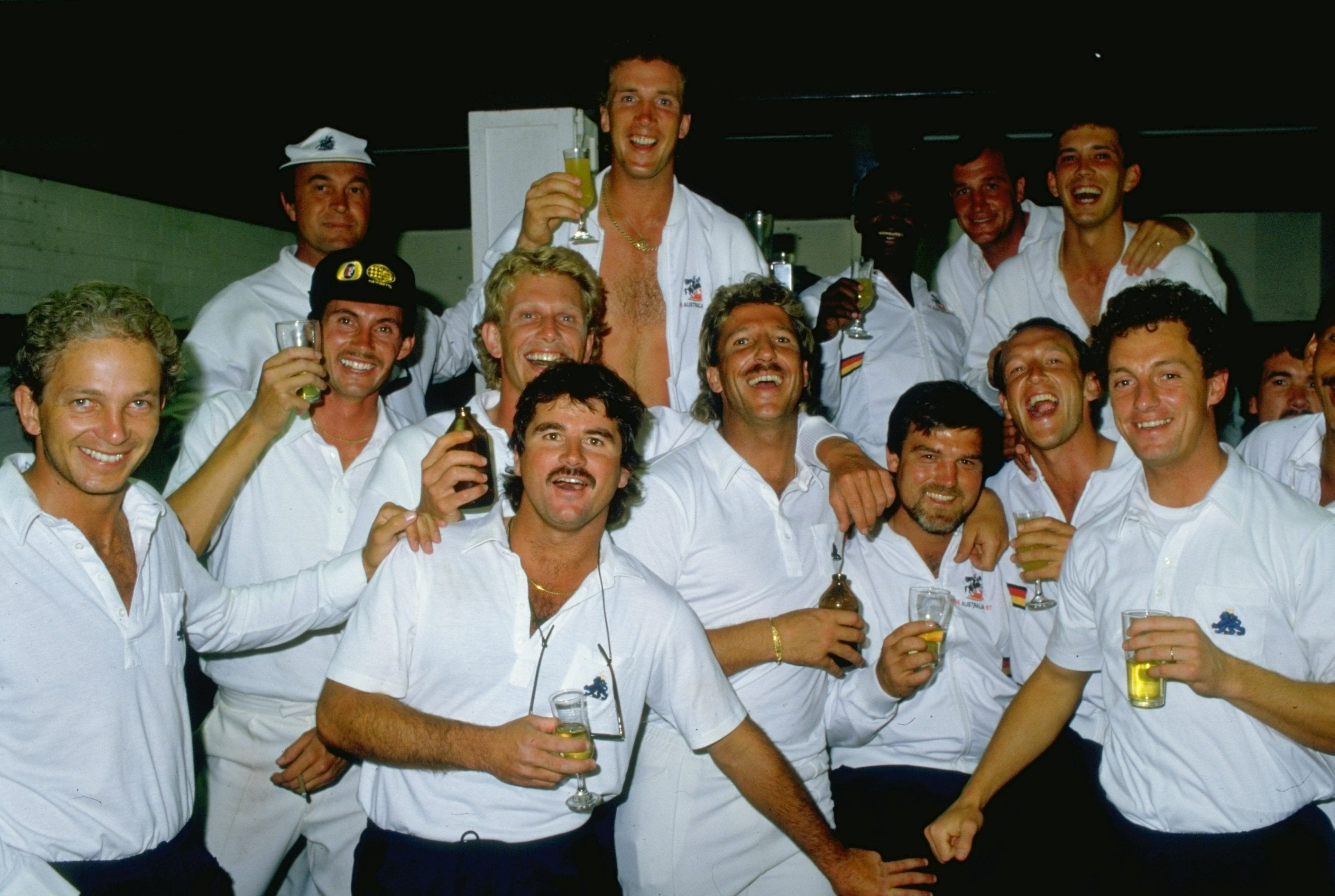 England celebrate after winning the first Ashes match against Australia in 1986