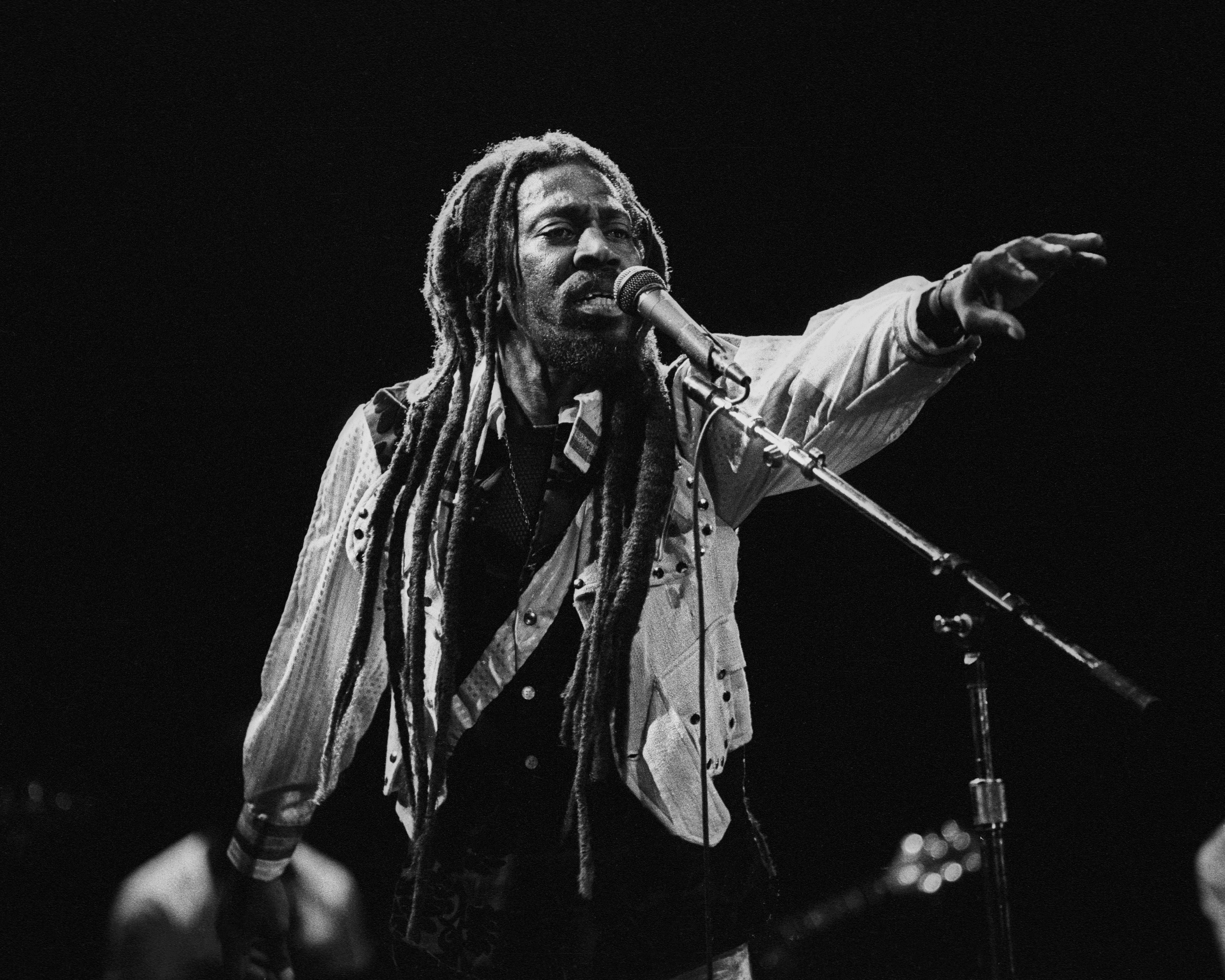 Wailer performing in California in 1986