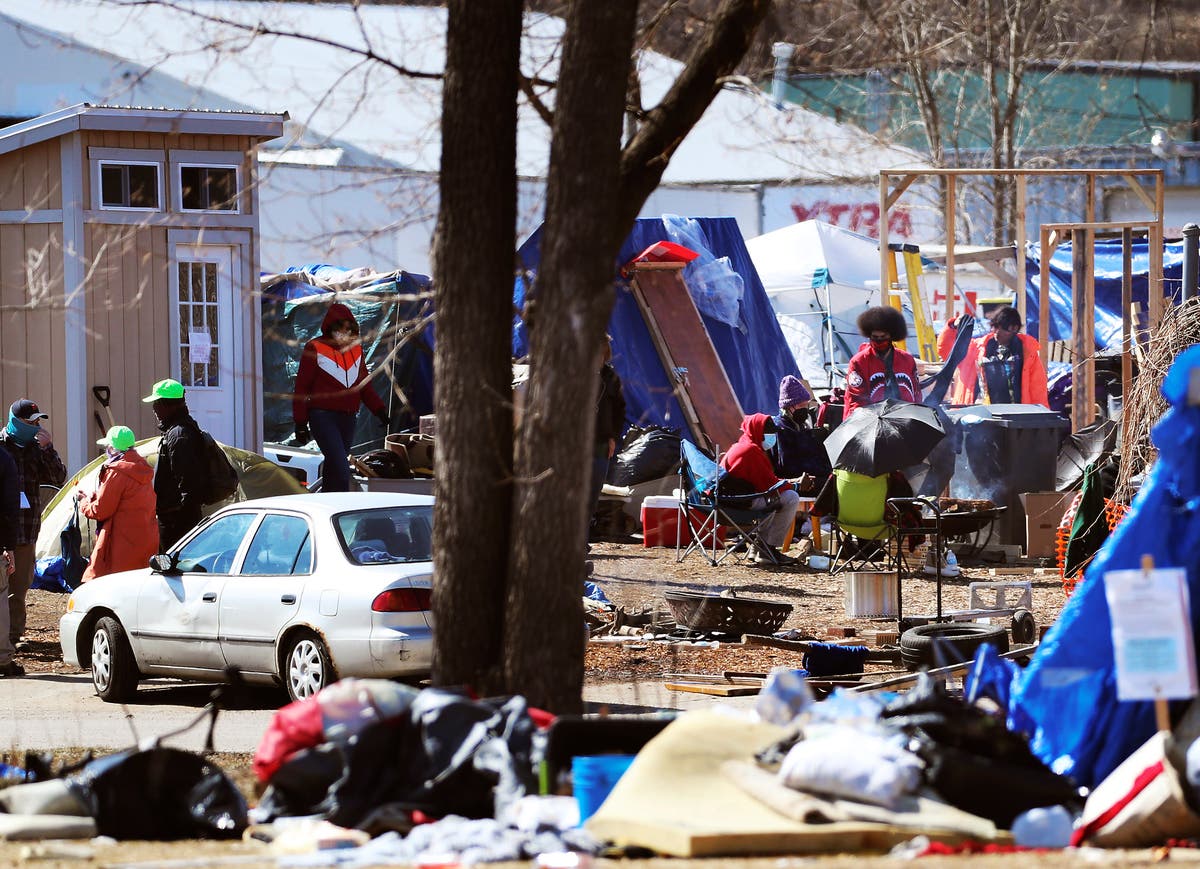 Minneapolis police review force used in homeless camp ...