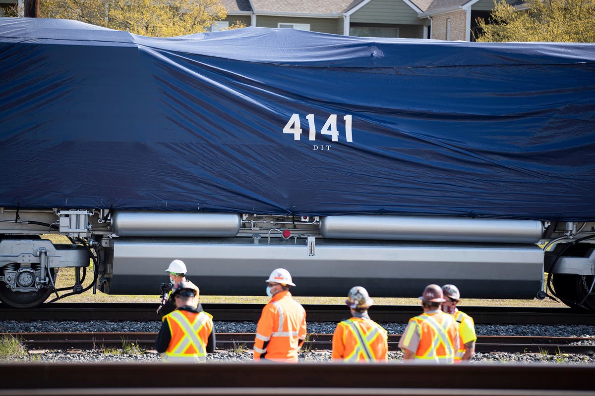 Train honoring Bush returns to his Texas library for exhibit