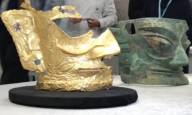 <p>The gold mask has been found along with 500 relics dating back about 3,000 years, unearthed at the renowned Sanxingdui Ruins site </p>