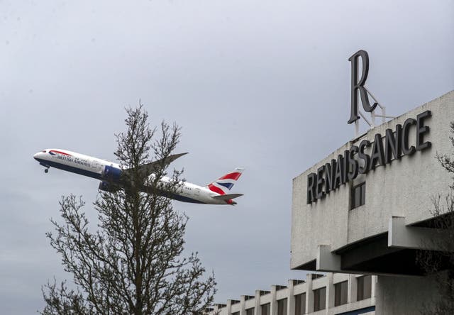 <p>Some studies suggest the decline in the number of migrants in the UK might have been rather less extreme</p>