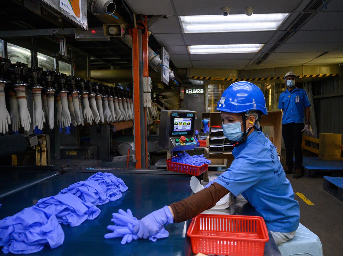 Labour calls on government to punish UK firms linked to PPE suppliers accused of modern slavery