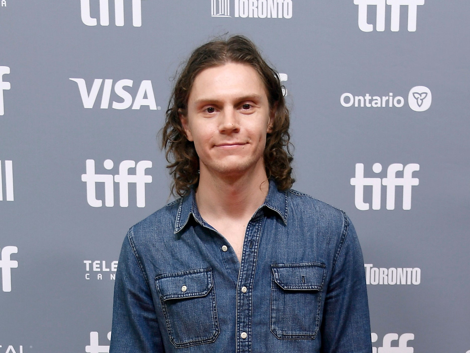 Evan Peters will star as serial killer Jeffrey Dahmer in Ryan Murphy’s new series