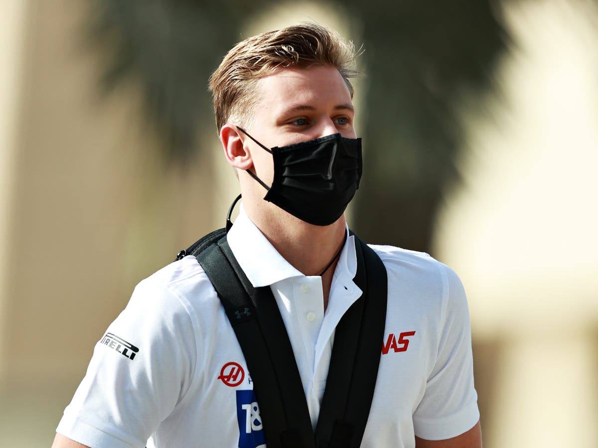 Mick Schumacher ‘reminds me a lot of his dad’, says Kimi Raikkonen Mick Schumacher ‘reminds me a lot of his dad’, says Kimi Raikkonen