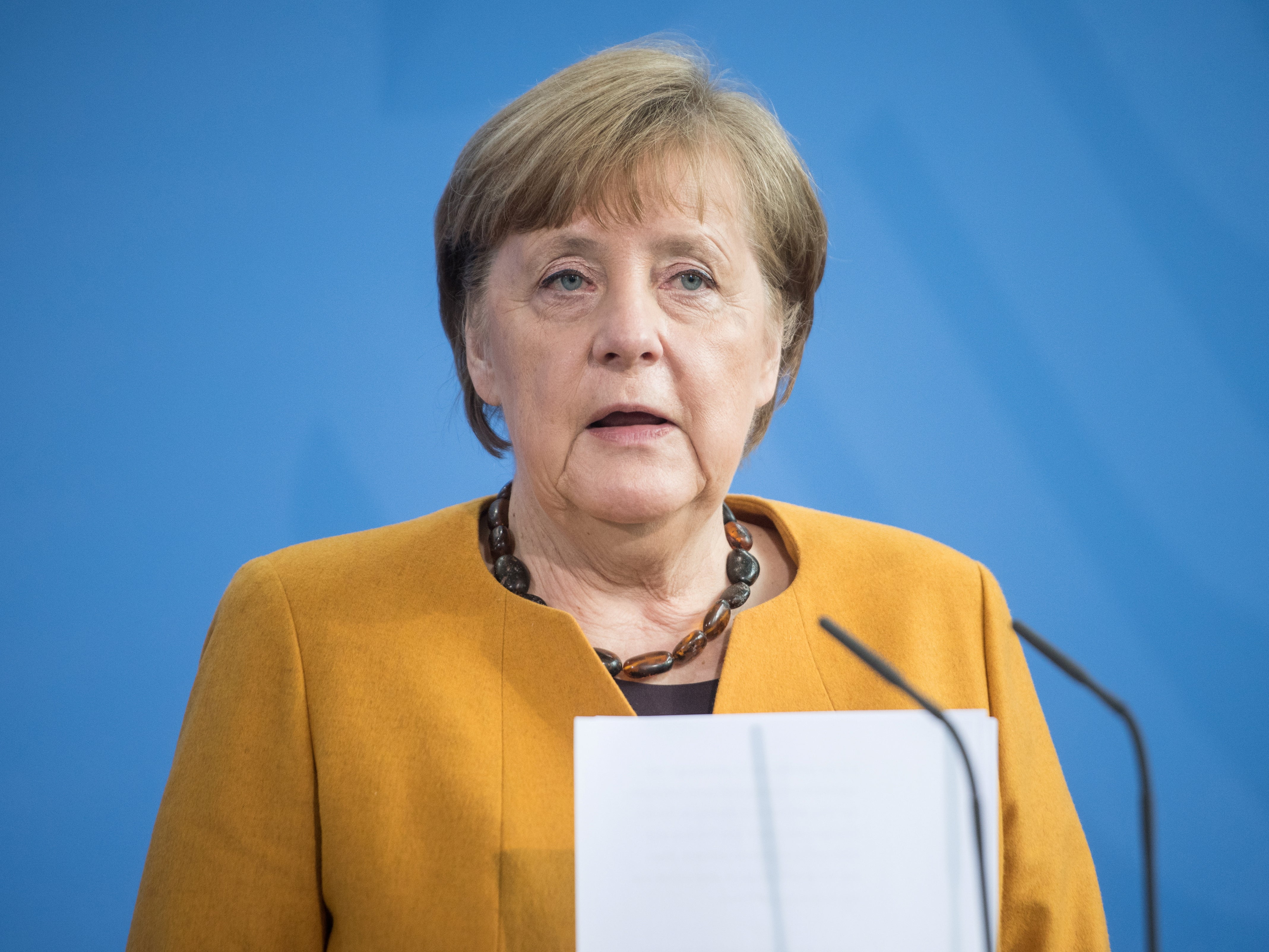 Angela Merkel gives statement on shutdown U-turn