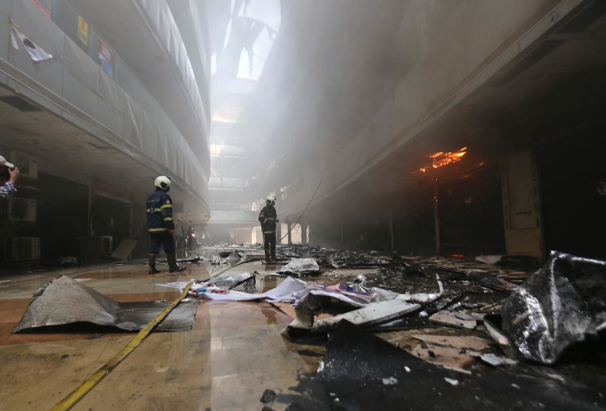 Fire in building with COVID-19 hospital in India kills 10