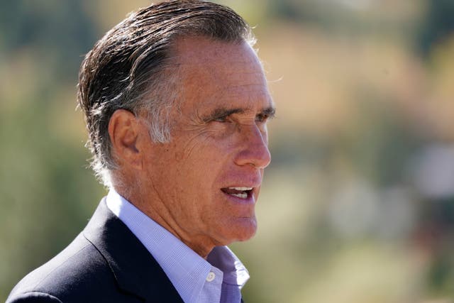 <p>Senator Mitt Romney has a complicated record on gun control</p>
