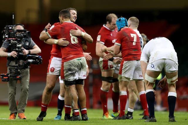 Wales celebrate beating England in Cardiff