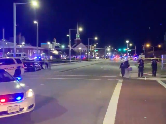 <p>A large police presence in Virginia Beach on Friday 26 March</p>