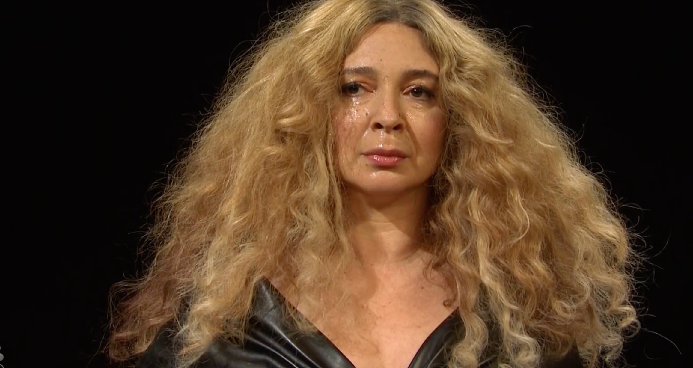 <p>‘You bald b****’: SNL host Maya Rudolph parodies Beyoncé losing her cool on Hot Ones </p>